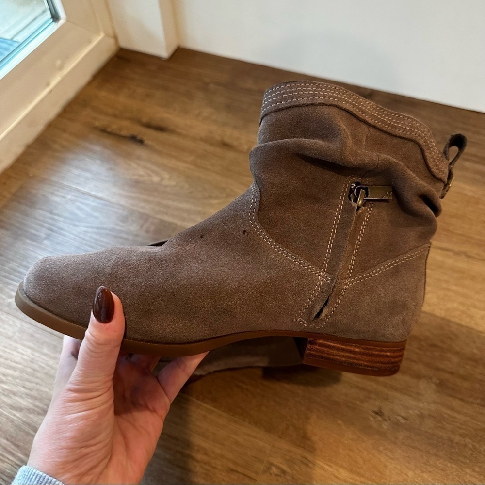 Koolaburra by UGG Lorelei Suede Boots Size 7 Women’s Taupe Brown Slouchy Shoes - Picture 3 of 7